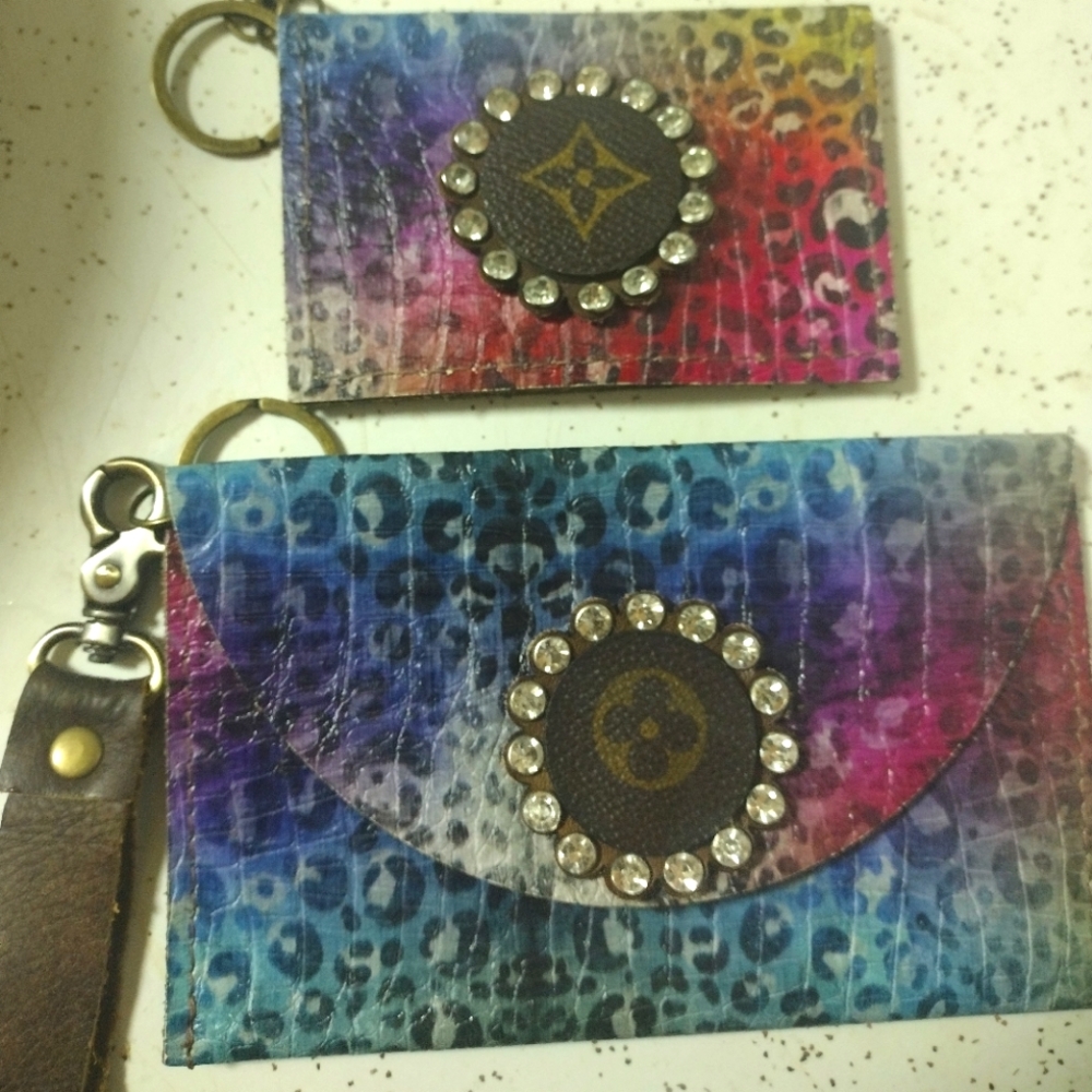 Keep it Gypsy wristlet and card holder